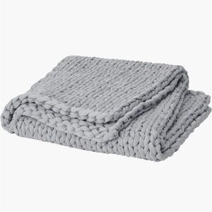 Bearaby Tree napper weighted blanket. New!!